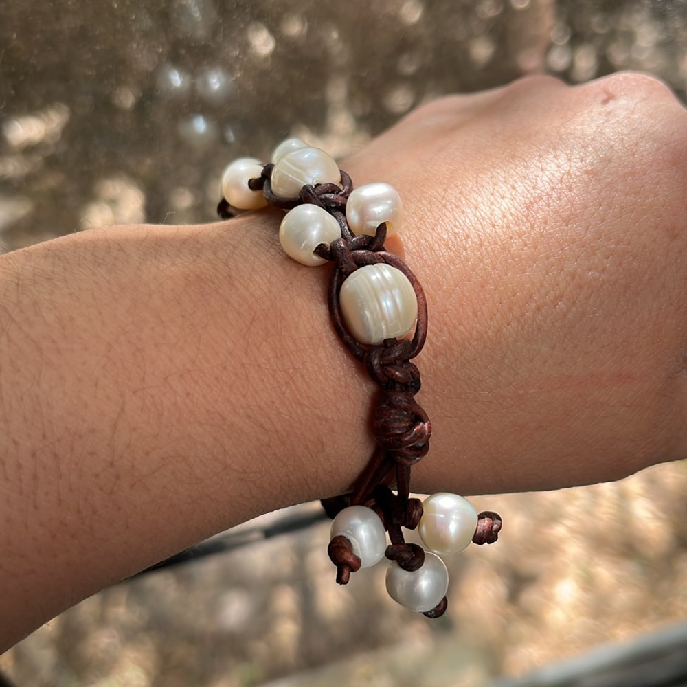 Leather and pearls bracelet rare unique natural